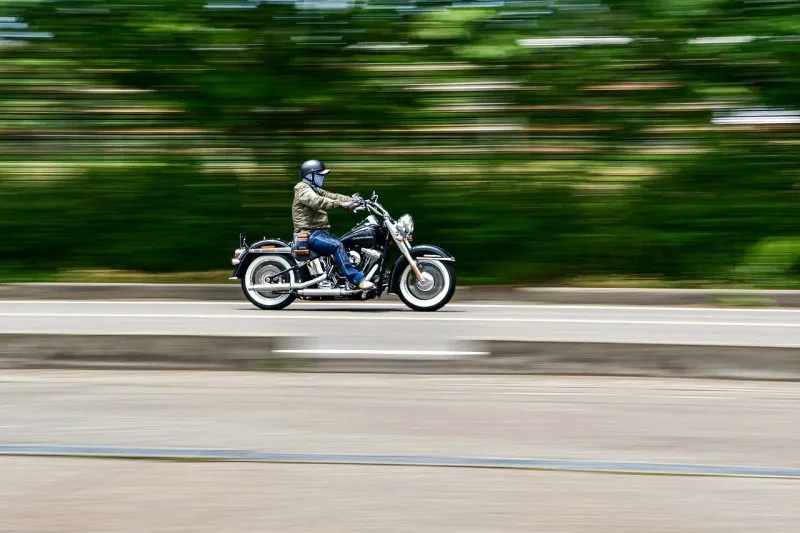 Dlaczego dobranie spodni motocyklowych jest tak ważne?